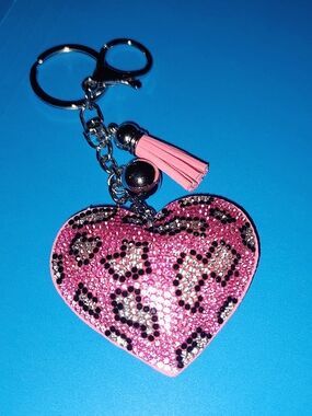 Pink Heart Leopard Crystal Keychain - Women's Accessory